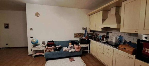 2 Schlafzimmer Wohnung in Leggiuno, Italy, Nr. 283010 5