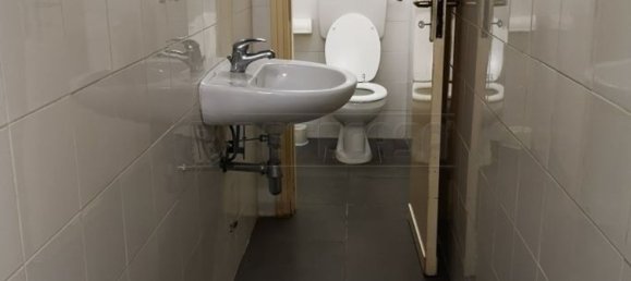 95m² Commercial property in Palermo, Italy No. 178010 7