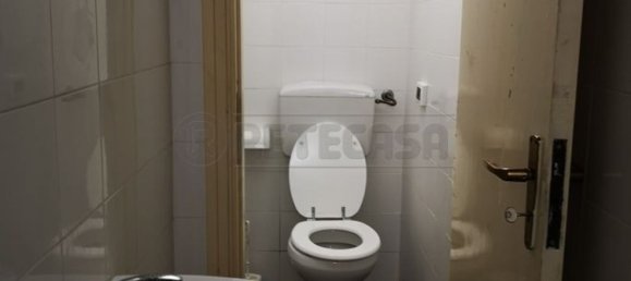 95m² Commercial property in Palermo, Italy No. 178010 8