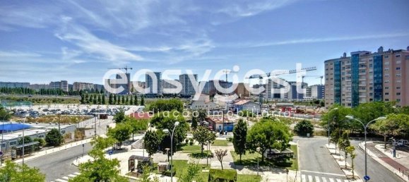 3 bedrooms Apartment in Lisbon, Portugal No. 81756 9