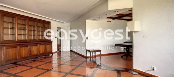 3 bedrooms Apartment in Lisbon, Portugal No. 81756 13