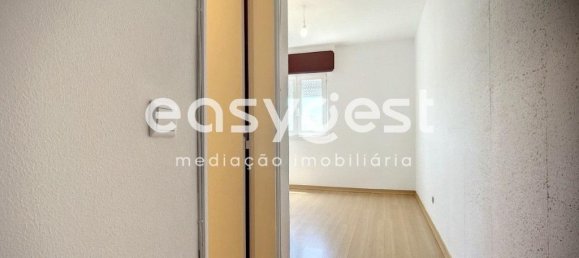 3 bedrooms Apartment in Lisbon, Portugal No. 81756 22