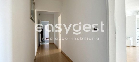 3 bedrooms Apartment in Lisbon, Portugal No. 81756 17