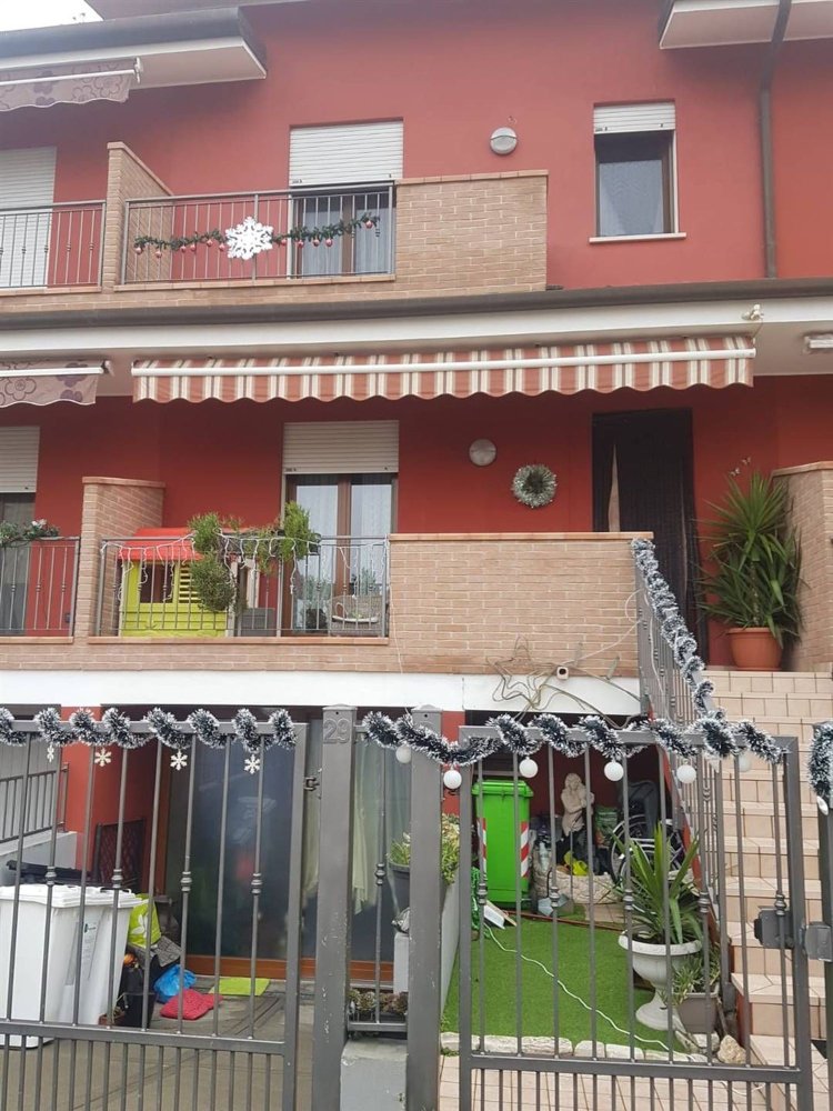 6 rooms House in Rosolina, Italy No. 102463