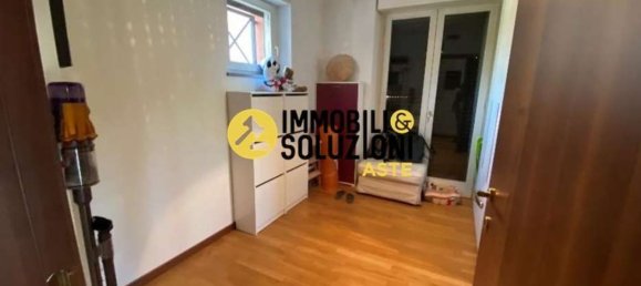 Apartamento de 3 divisões em Abbiategrasso, Italy N.º 7835 8