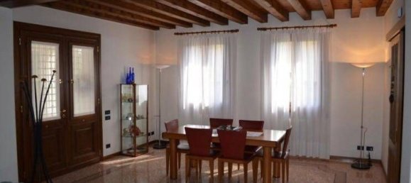 7 rooms House in Quinto di Treviso, Italy No. 99790 4