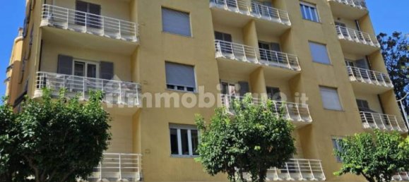 3 Schlafzimmer Wohnung in Chiavari, Italy, Nr. 329855 3