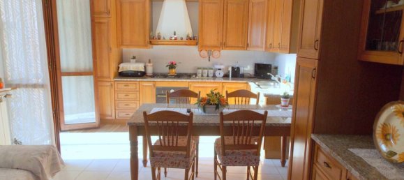 2 bedrooms House in Lissone, Italy No. 174792 11