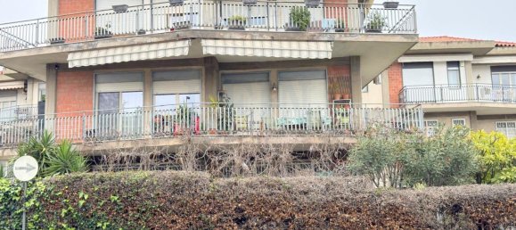 Квартира с 5 комнатами в Ачи Кастелло, Италия № 299562 2