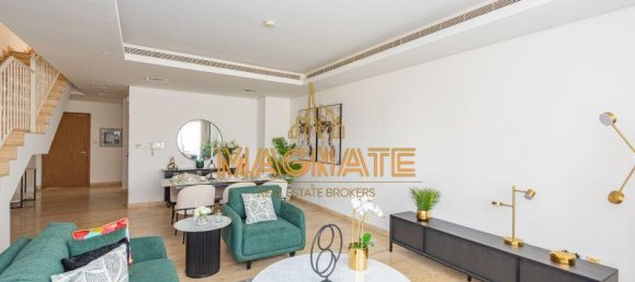 4 bedrooms Villa in Jumeirah Village Circle, UAE No. 24949 2