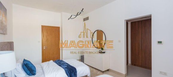 4 bedrooms Villa in Jumeirah Village Circle, UAE No. 24949 10