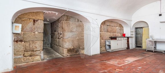 Bâtiment à Evora, Portugal 1499m² No. 140173 10