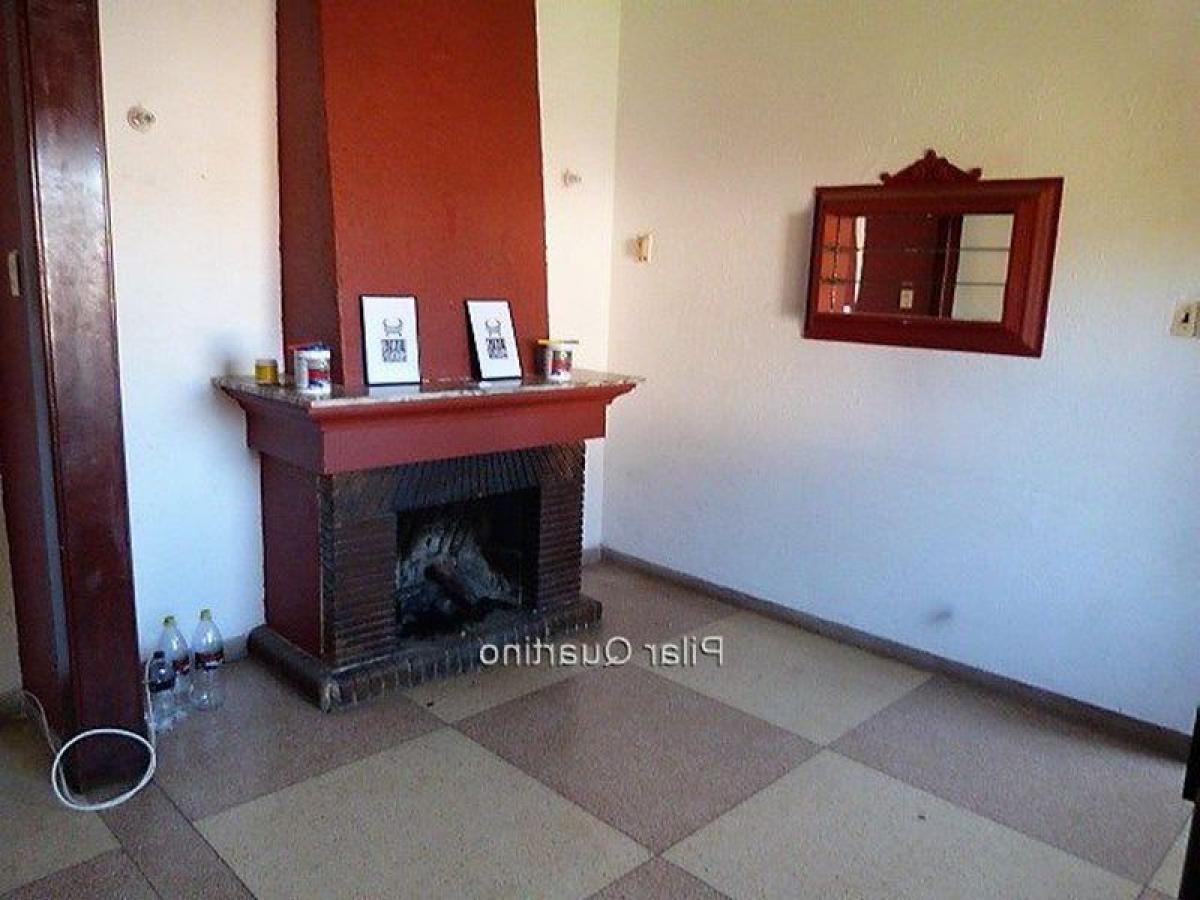 3 bedrooms House in Montevideo, Uruguay No. 3044