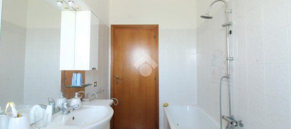 3 rooms Apartment in Ortona, Italy No. 287744 21