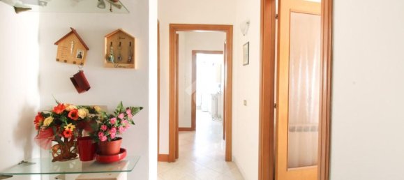 3 rooms Apartment in Ortona, Italy No. 287744 3