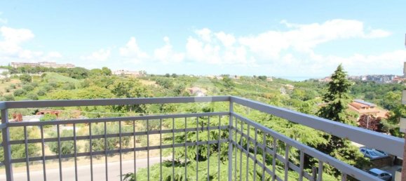 3 rooms Apartment in Ortona, Italy No. 287744 19