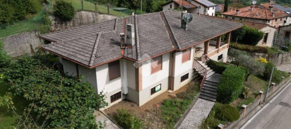 3 bedrooms Villa in San Vito di Leguzzano, Italy No. 293845 2