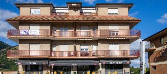 3 Schlafzimmer Wohnung in Atina, Italy, Nr. 347915 3