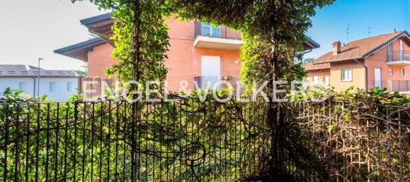 4 غرف نوم فيلا في Bergamo, Italy رقم 109300 29