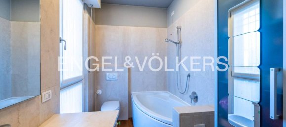 4 غرف نوم فيلا في Bergamo, Italy رقم 109300 23