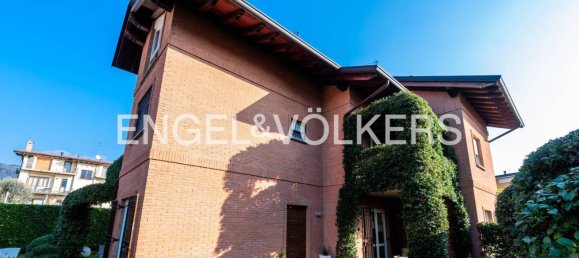 4 غرف نوم فيلا في Bergamo, Italy رقم 109300 43