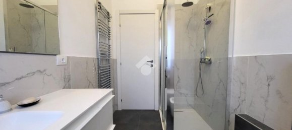 Квартира с 3 комнатами в Безана ин Брианца, Италия № 235161 15