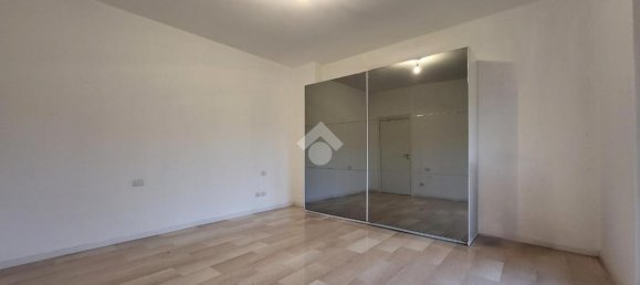 Квартира с 3 комнатами в Безана ин Брианца, Италия № 235161 16