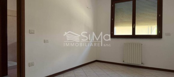 1 bedroom Apartment in Cento, Italy No. 304832 19