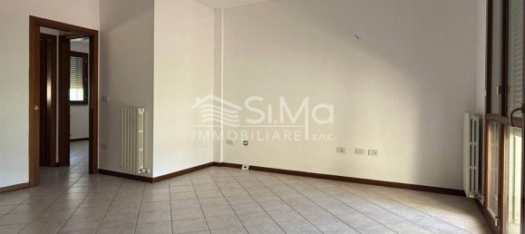 1 bedroom Apartment in Cento, Italy No. 304832 7