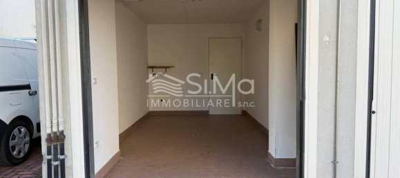 1 bedroom Apartment in Cento, Italy No. 304832 25