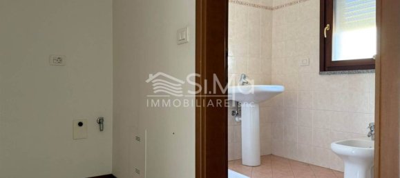1 bedroom Apartment in Cento, Italy No. 304832 13