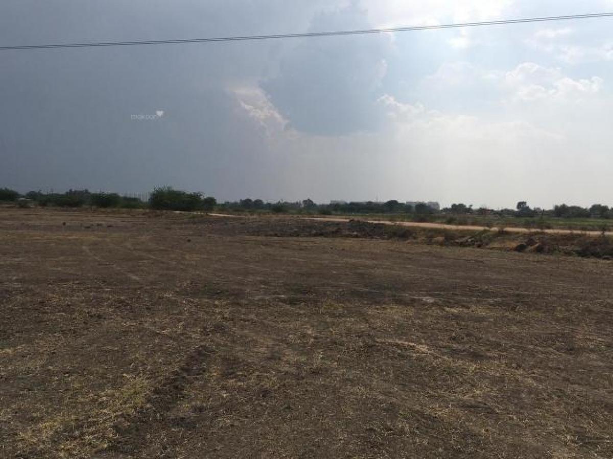  Land in Hyderabad, India No. 39423