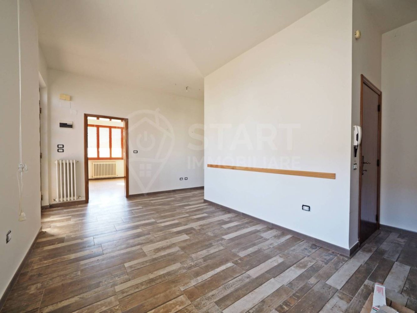 3 bedrooms Apartment in Morrovalle, Italy No. 173165