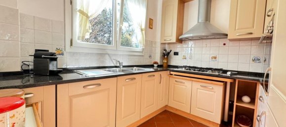 4 Schlafzimmer Haus in Massa, Italy, Nr. 112507 24