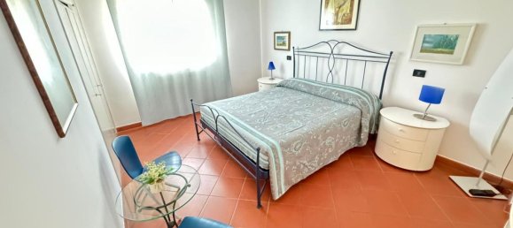 4 Schlafzimmer Haus in Massa, Italy, Nr. 112507 16