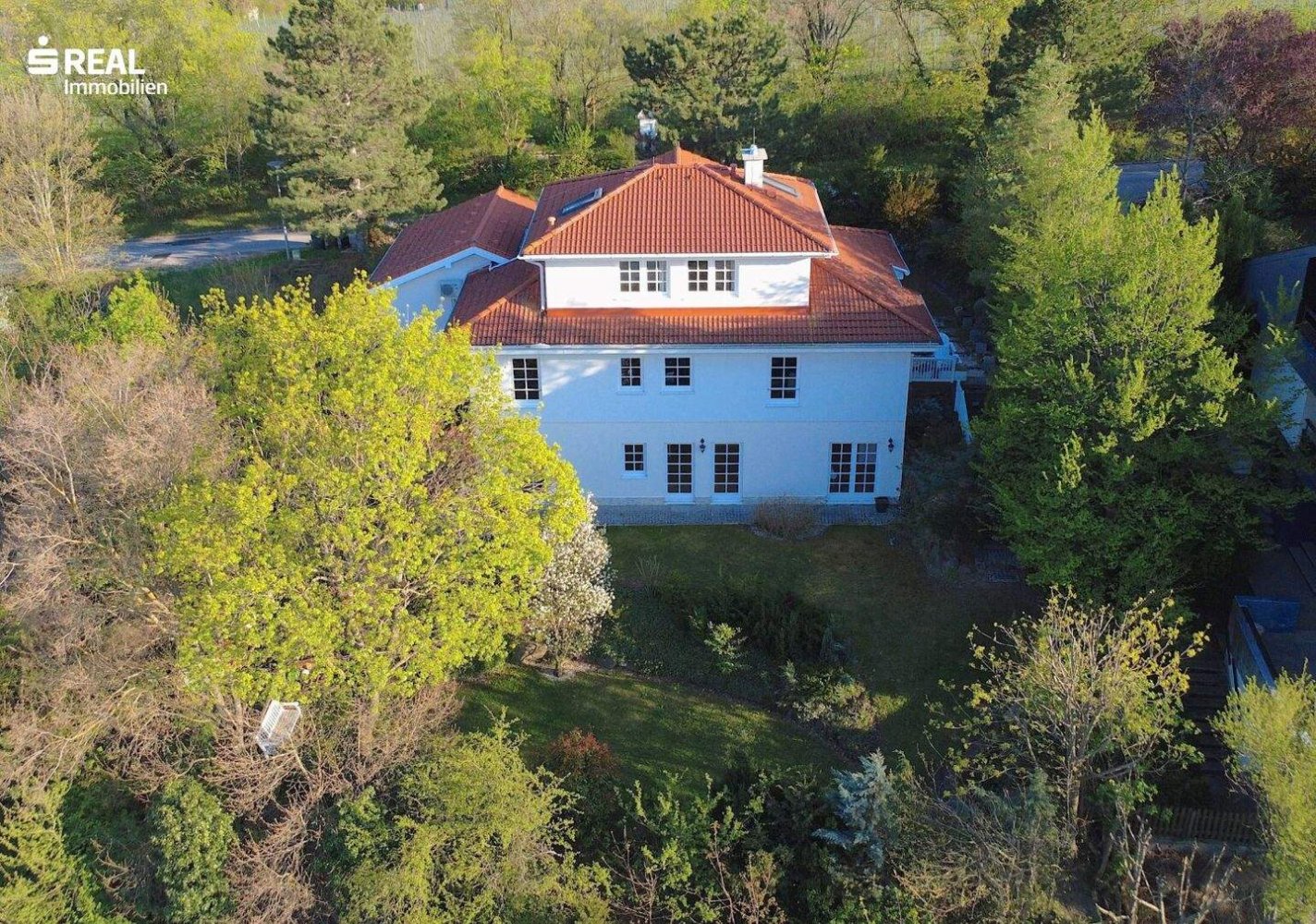 6 rooms Villa in Maria Enzersdorf, Austria No. 137269