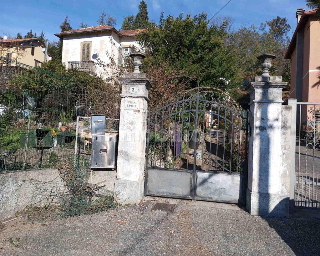 4 chambres Appartement à Cuasso al Monte, Italy No. 283546