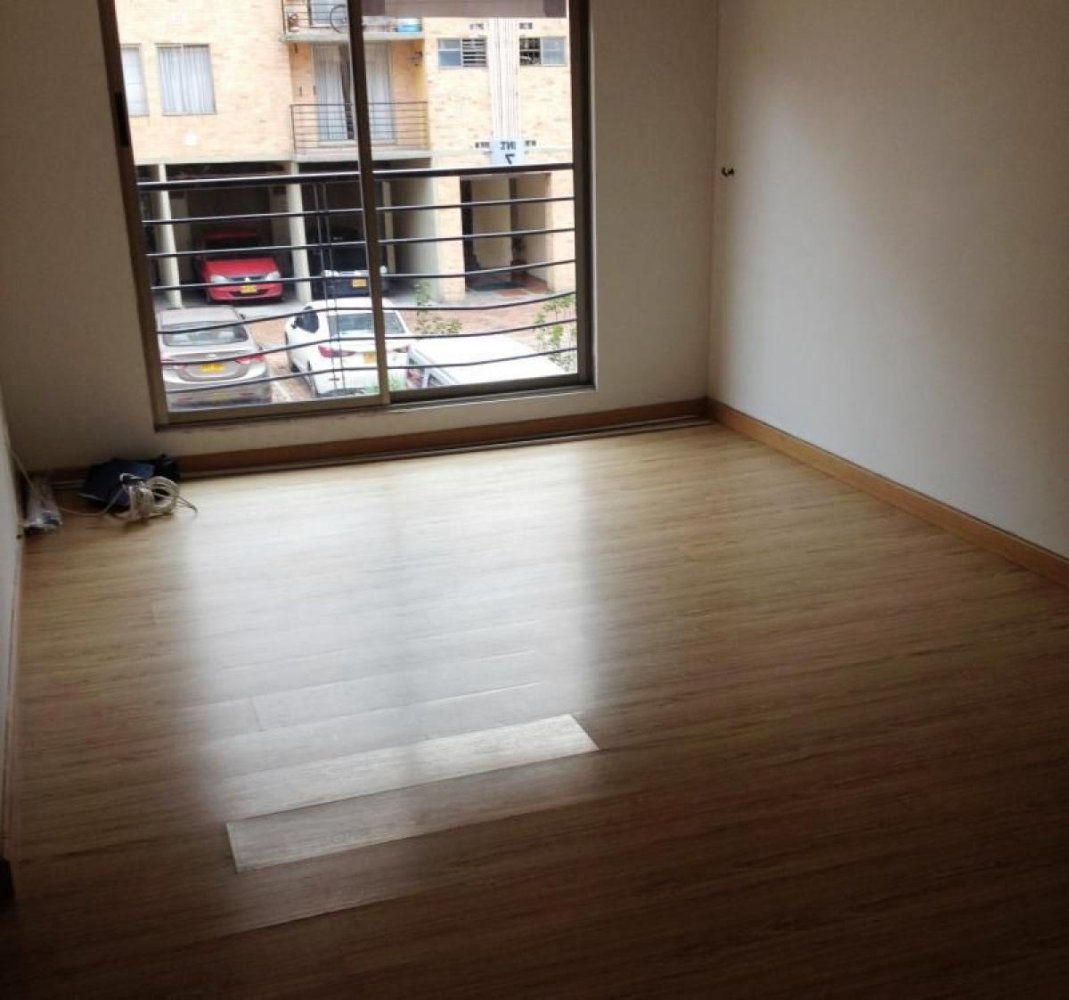 Дом с 3 спальнями в Богота, Колумбия № 9937