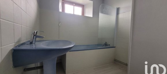 5 bedrooms House in Saint-Amand-Montrond, France No. 246900 22