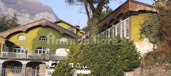 5-Zimmer Gewerbliche Immobilie in Calolziocorte, Italy, Nr. 176922 2