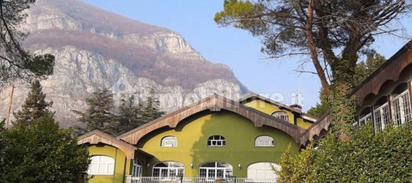 5-Zimmer Gewerbliche Immobilie in Calolziocorte, Italy, Nr. 176922 3