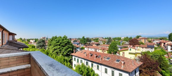 4-salle Appartement à Udine, Italy No. 269551 6