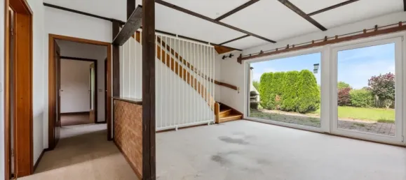 5 bedrooms House in Segeberg, Germany No. 19436 3