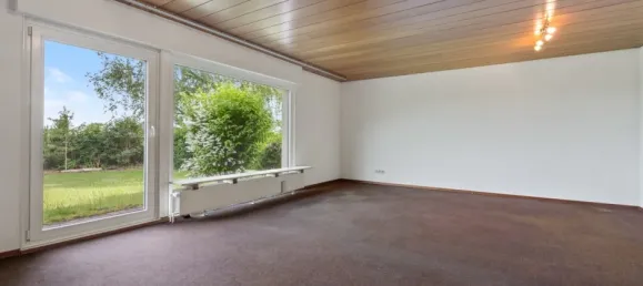 5 bedrooms House in Segeberg, Germany No. 19436 7