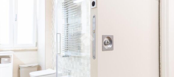 3 rooms Apartment in Rome, Italy No. 71124 16