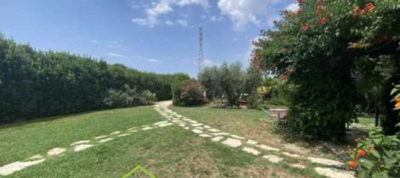 5-salle Appartement à Montalto di Castro, Italy No. 201185 4