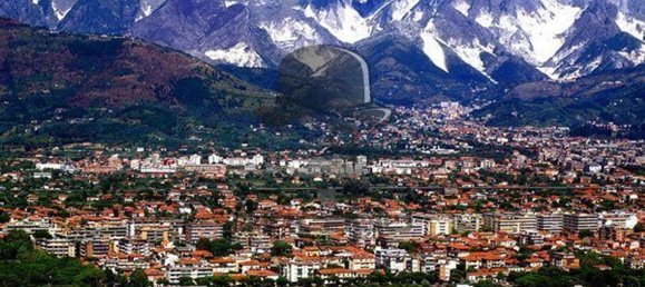 Studio in Carrara, Italy No. 45439 4