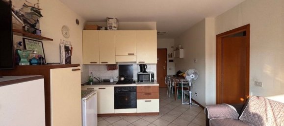 Studio in Botticino, Italy No. 284090 6