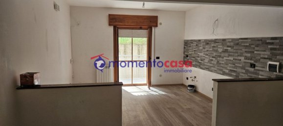 4-salle Appartement à Reggio Calabria, Italy No. 39508 6