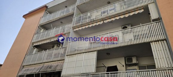 4-salle Appartement à Reggio Calabria, Italy No. 39508 2
